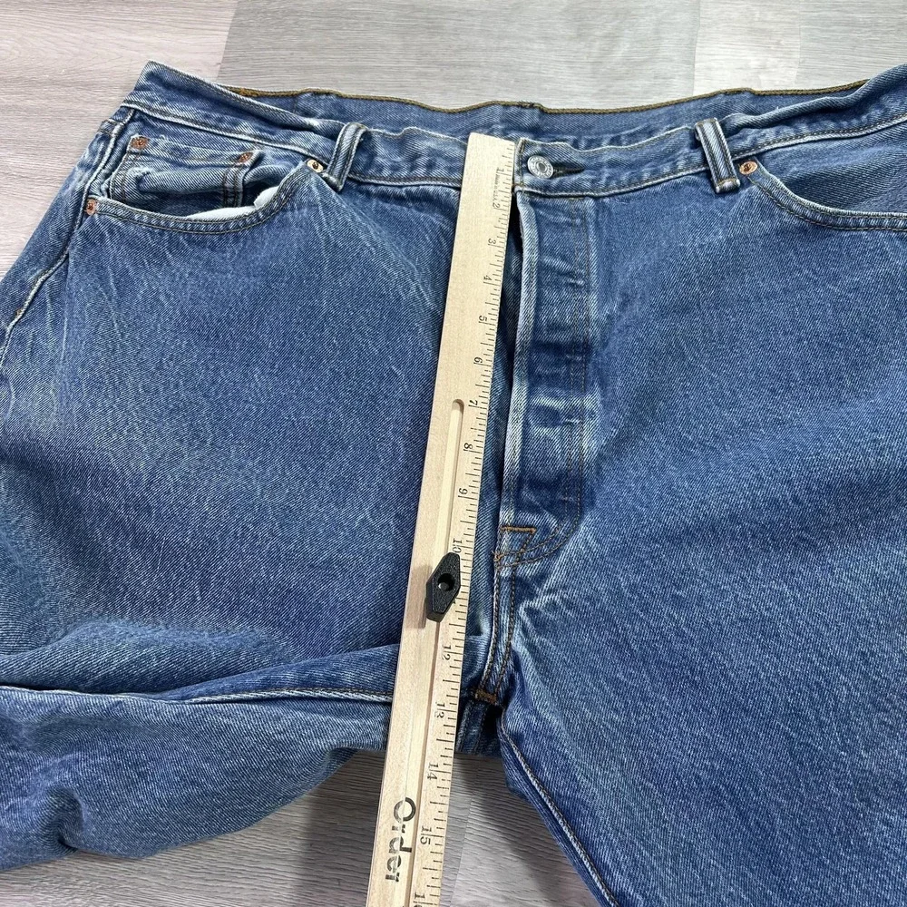 Levis pants measure